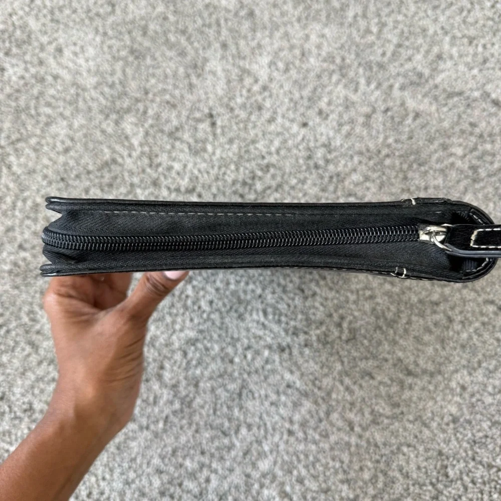 Franklin Covey Black Zip Around Leather 7 Ring Compact Planner 5.5 X 8.5 Inches - Picture 5 of 14